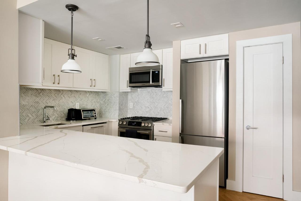 Elegant East Side Apartamento *